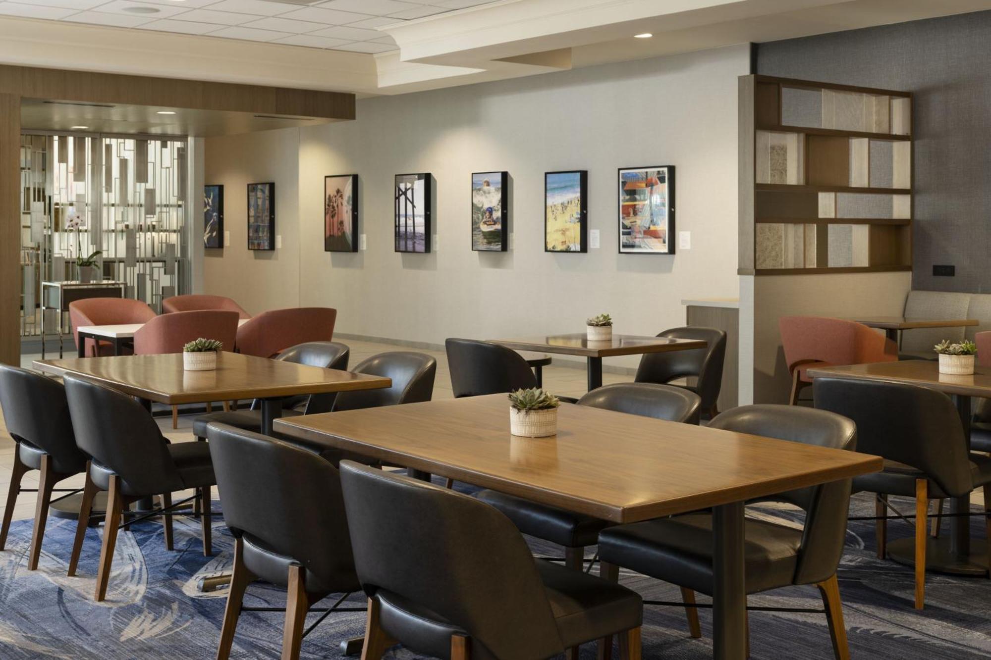 Costa Mesa Marriott Hotel Bagian luar foto