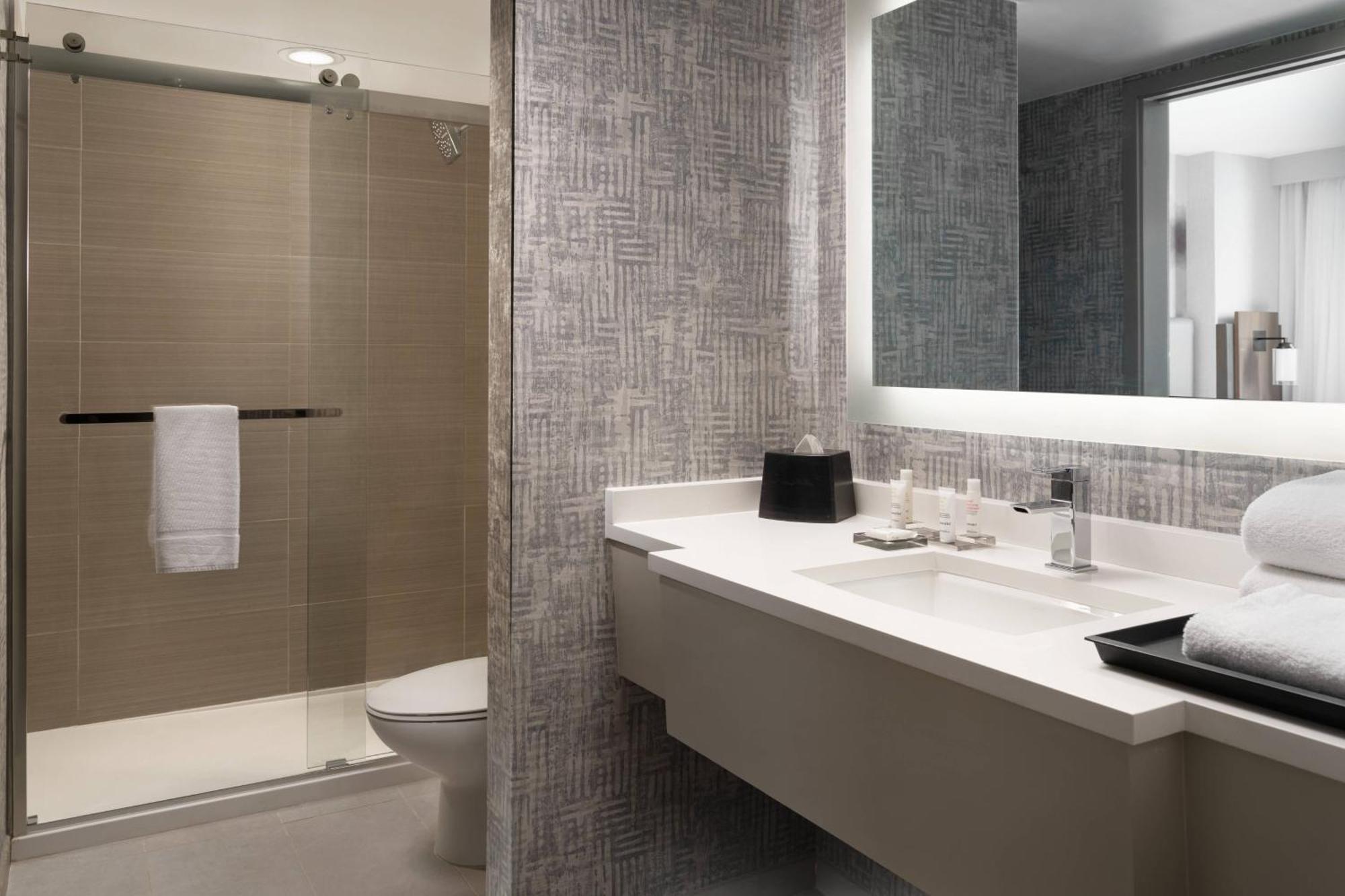 Costa Mesa Marriott Hotel Bagian luar foto