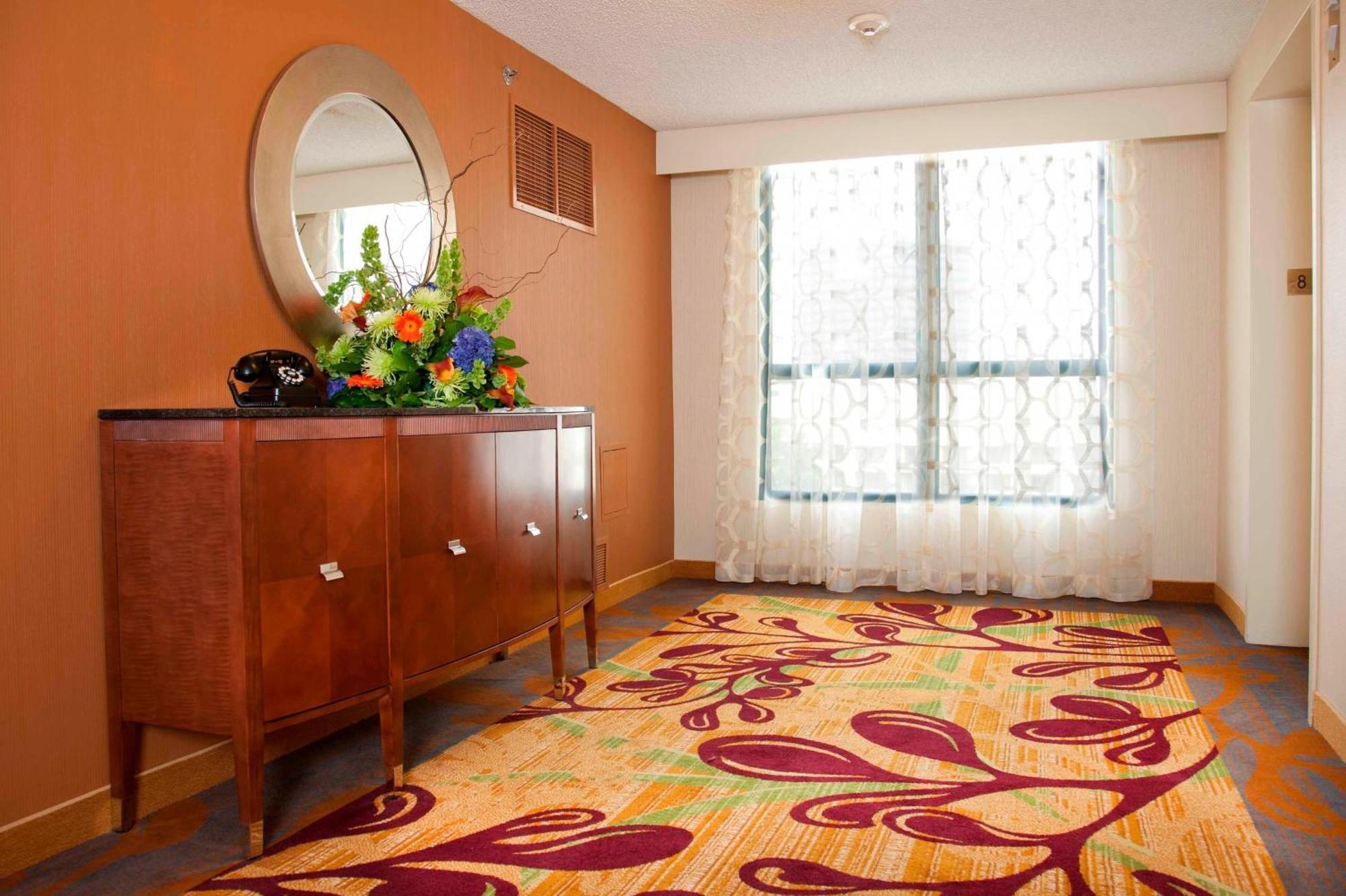 Costa Mesa Marriott Hotel Bagian luar foto